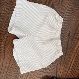 The Beaufort Bonnet Company Cream Seersucker Kids Shorts